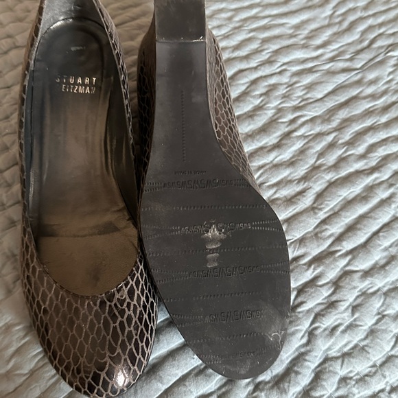 Stuart Weitzman grey wedge pumps - Picture 2 of 4